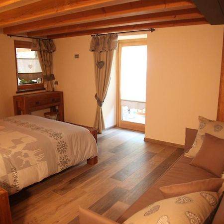 Mi Casa Tu Casa Bed & Breakfast บรุสซอน ภายนอก รูปภาพ