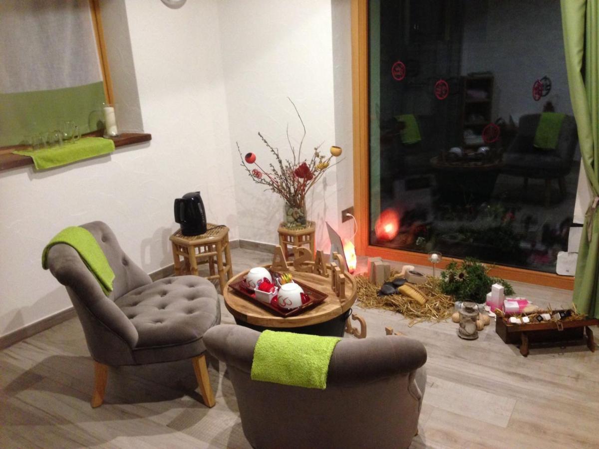 Mi Casa Tu Casa Bed & Breakfast บรุสซอน ภายนอก รูปภาพ