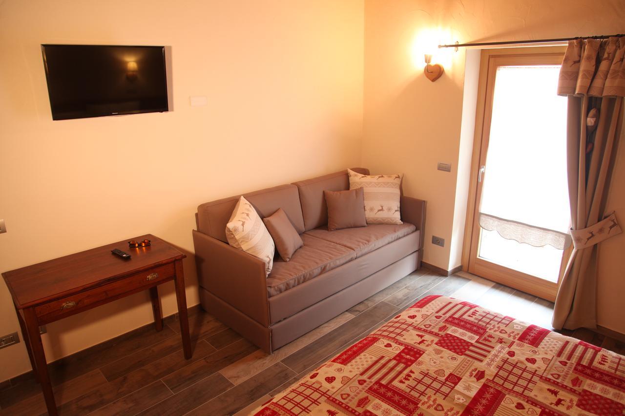 Mi Casa Tu Casa Bed & Breakfast บรุสซอน ภายนอก รูปภาพ