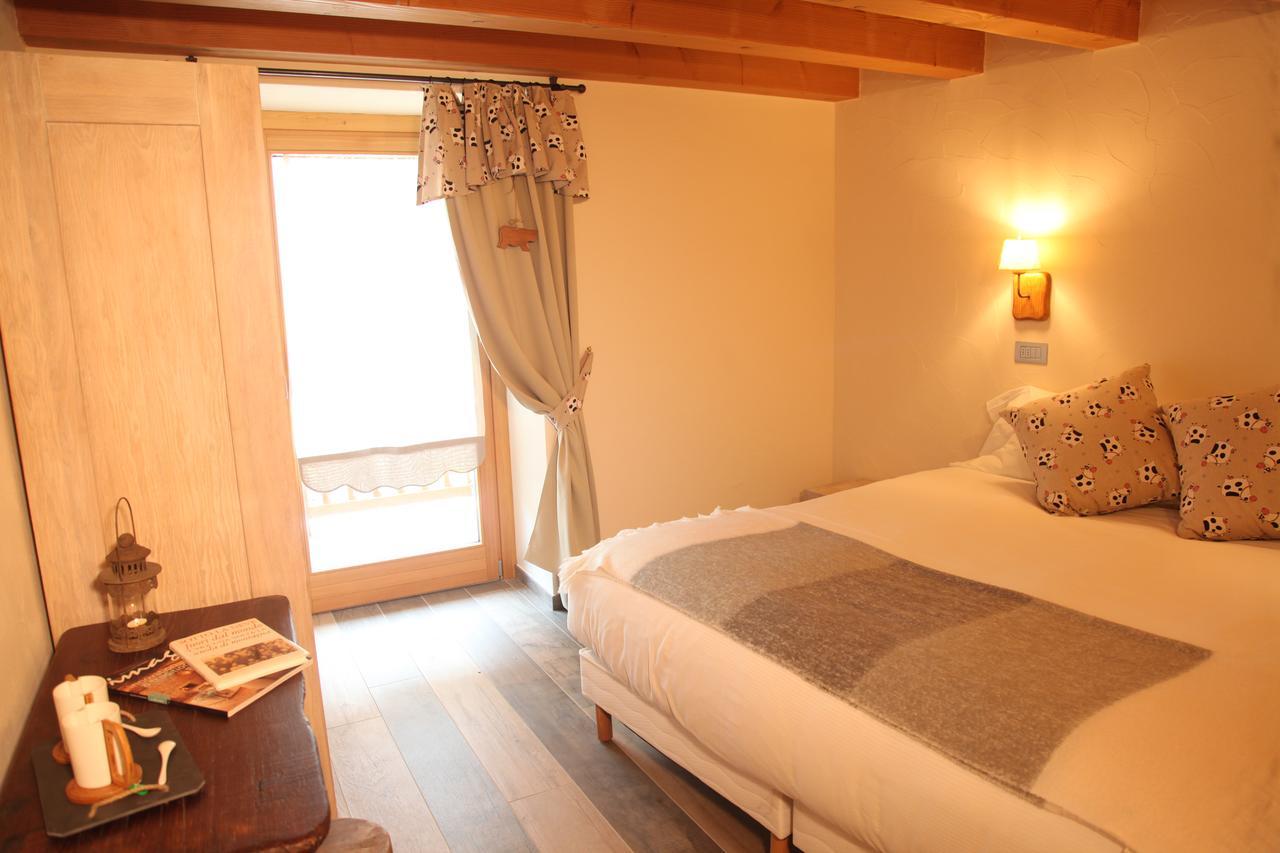 Mi Casa Tu Casa Bed & Breakfast บรุสซอน ภายนอก รูปภาพ