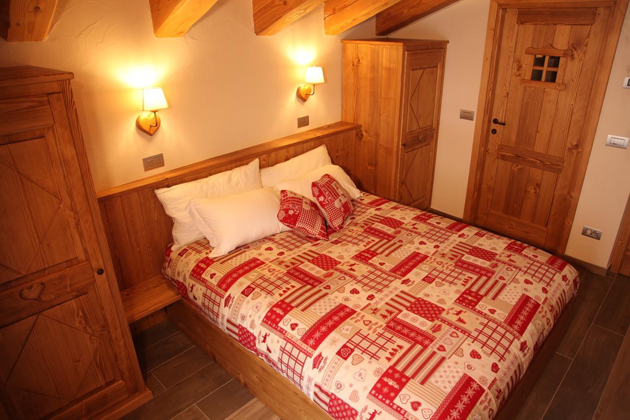 Mi Casa Tu Casa Bed & Breakfast บรุสซอน ภายนอก รูปภาพ