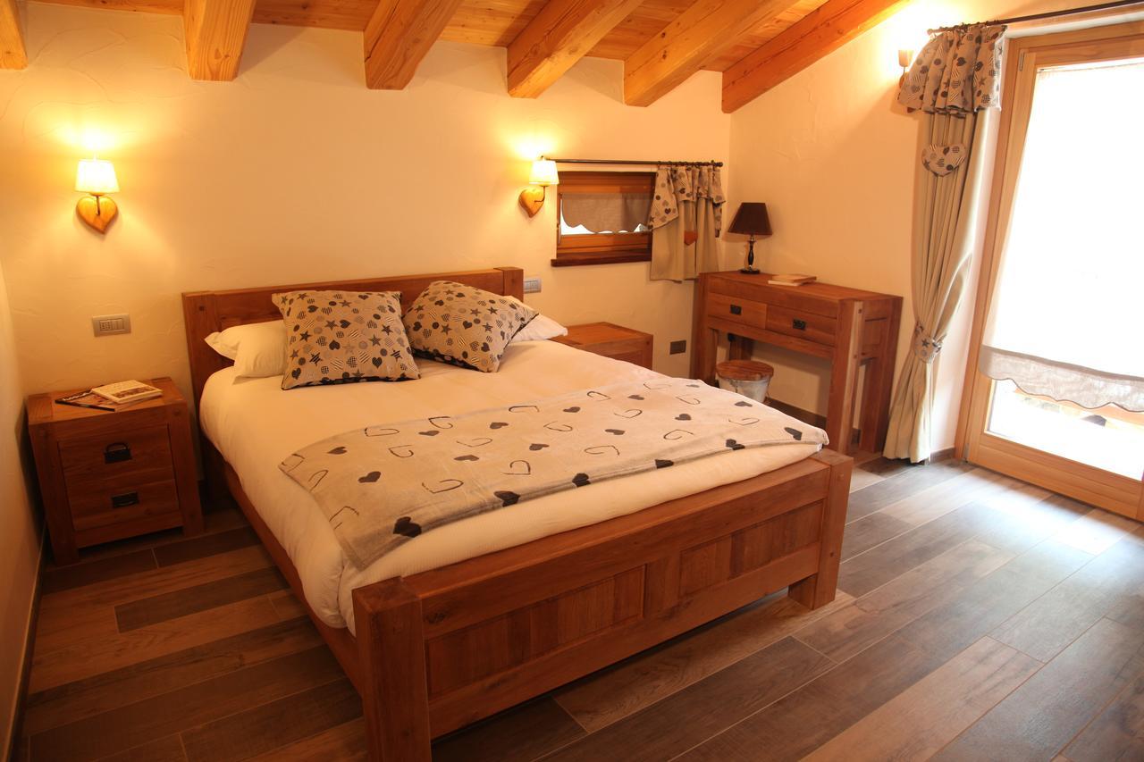 Mi Casa Tu Casa Bed & Breakfast บรุสซอน ภายนอก รูปภาพ