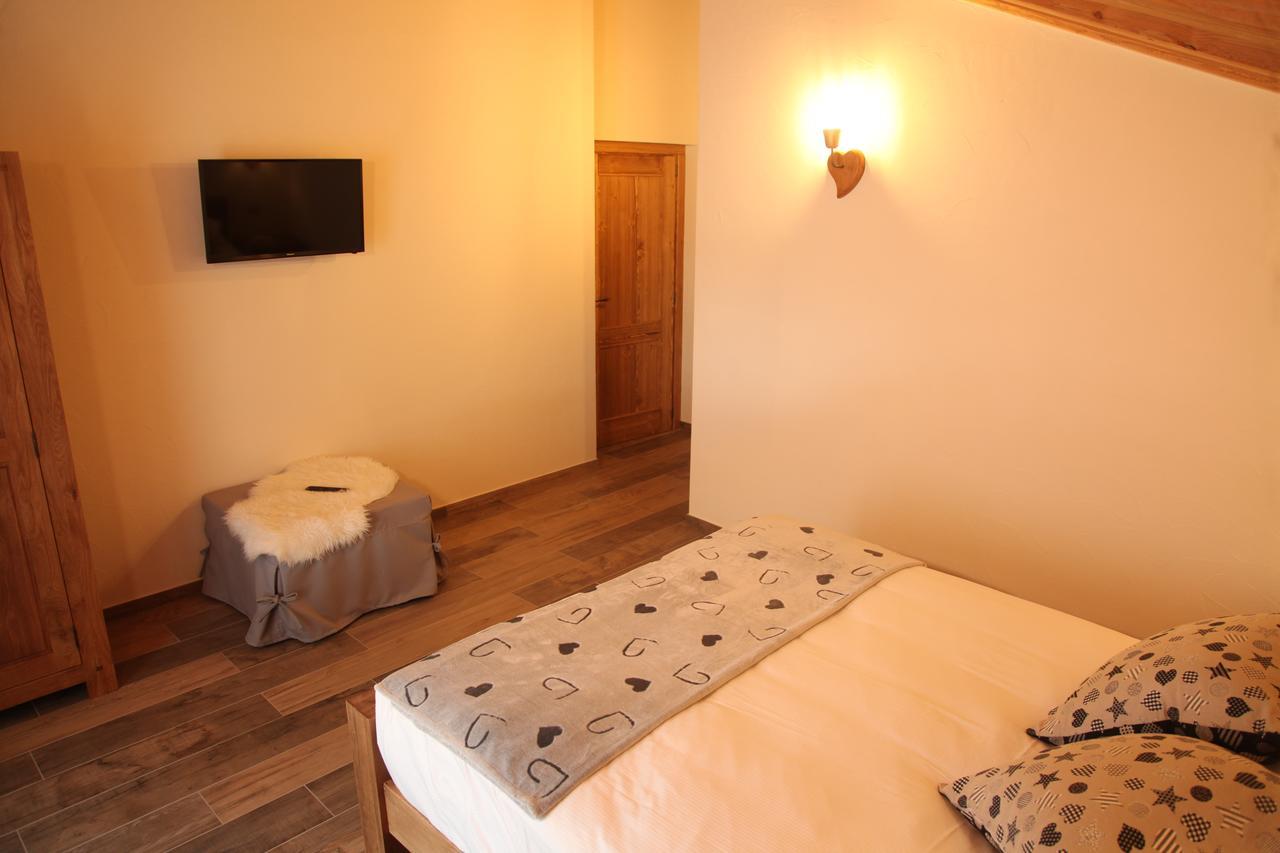 Mi Casa Tu Casa Bed & Breakfast บรุสซอน ภายนอก รูปภาพ